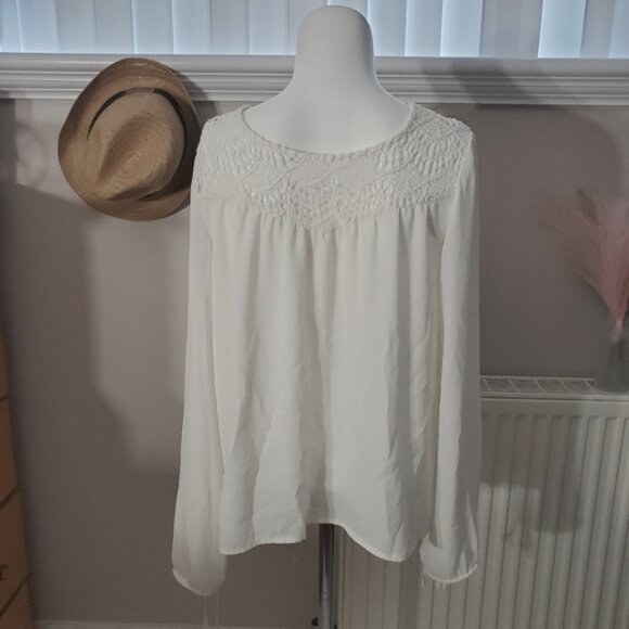 Lace Sweetheart Boho Blouse- Beige- Small- by Forever 21 - Picture 3 of 12